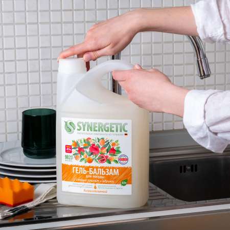 Гель-бальзам для мытья посуды Synergetic Сочный гранат-Абрикос 3.5л