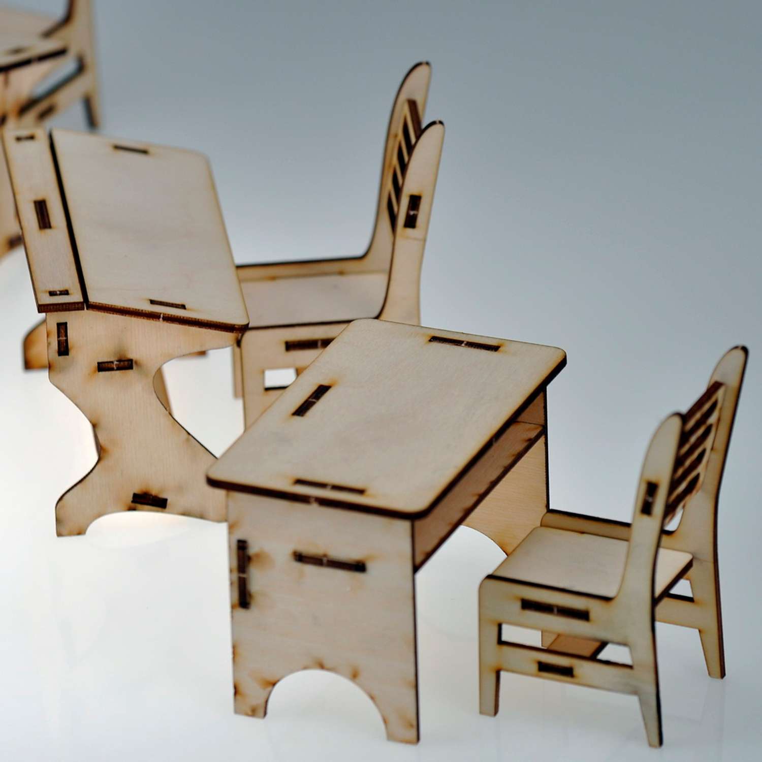 Игровой деревянный класс Amazwood 5 парт- учительский стол - доска - 6 стульев - 6 кукол AW1006 - фото 10