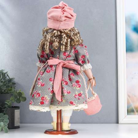 Кукла коллекционная Зимнее волшебство керамика «Кристина в розово-сером платье с цветами с сумкой» 40 см