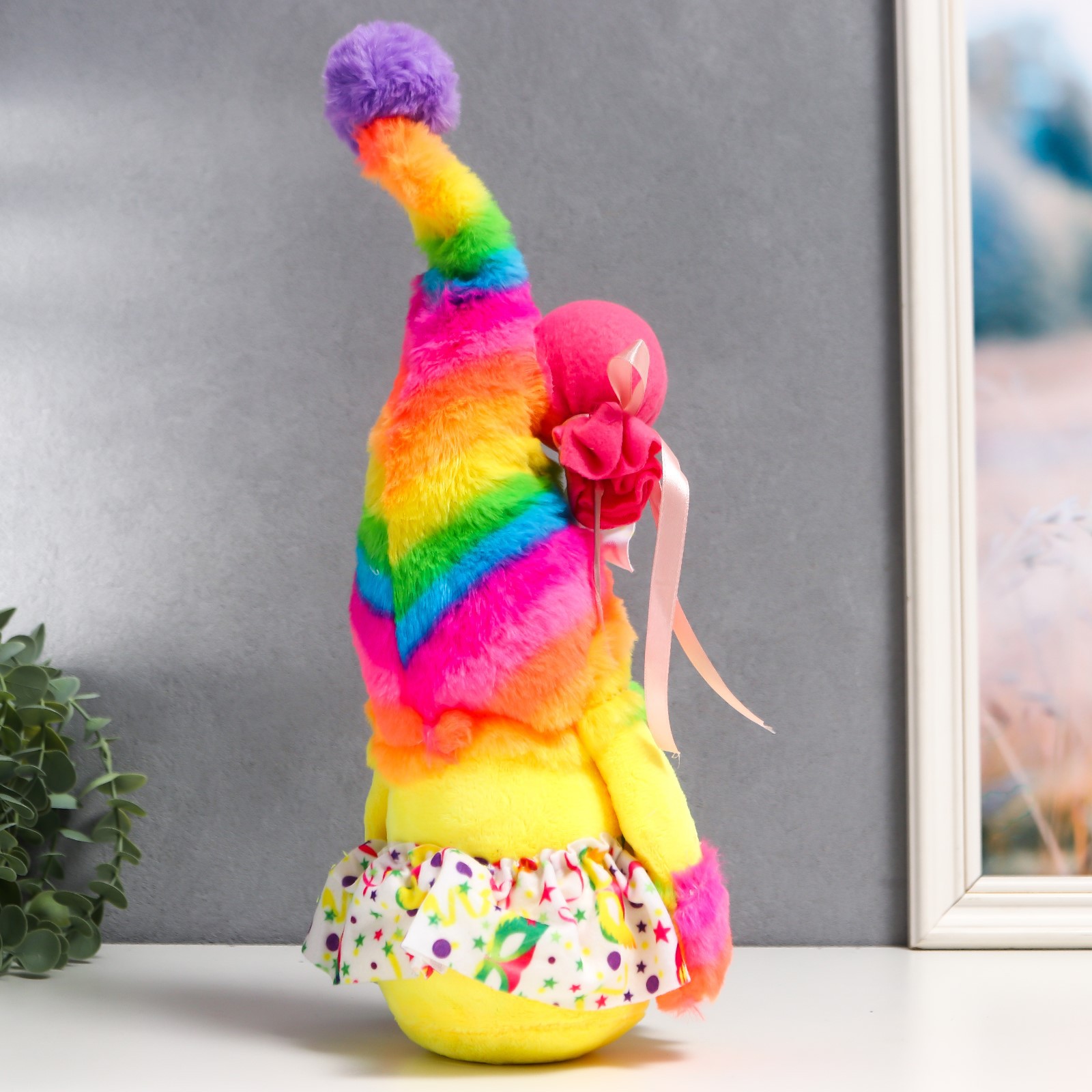 Кукла интерьерная Зимнее волшебство «Бабуля в радужном колпаке с воздушным шариком» 36х11х8 см - фото 5