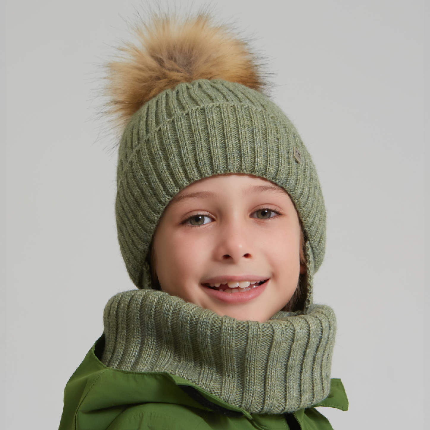 Шапка и снуд NYCkids NYC-H-112-FurPomREB-olive - фото 4