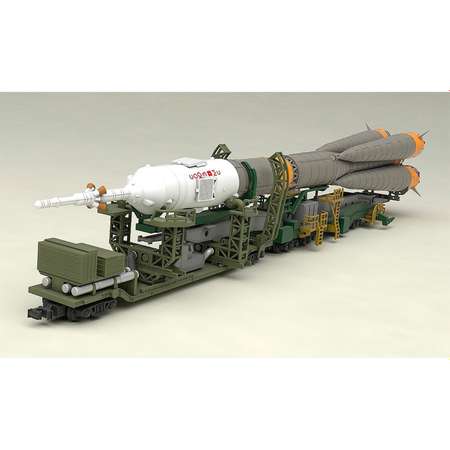 Модель масштабная Good Smile Company Soyuz Rocket aand Transport Train 4580416933674