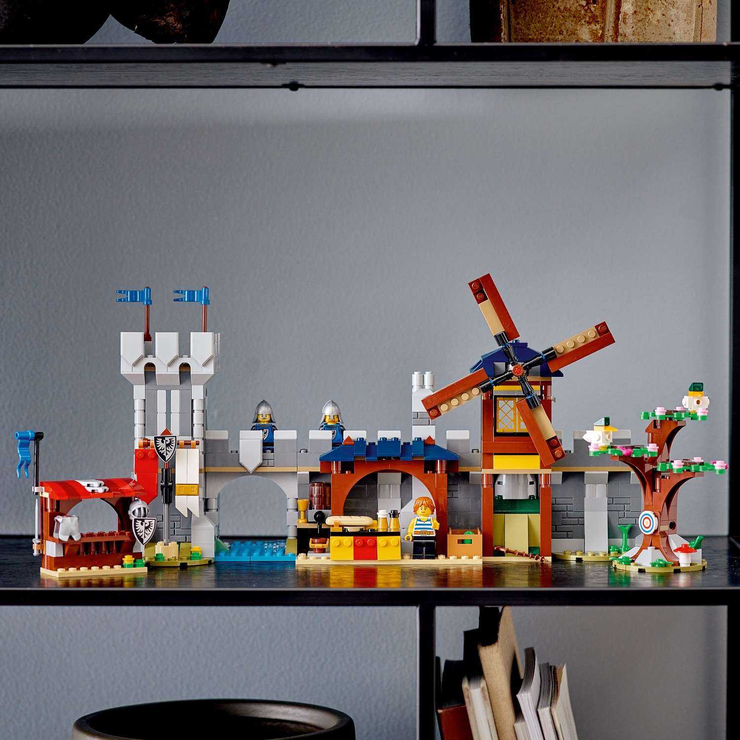 Конструктор LEGO Creator Средневековый замок 31120 - фото 11