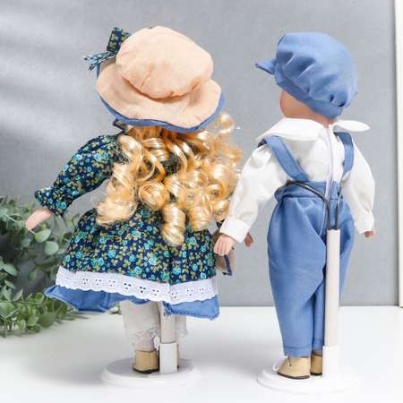 Кукла коллекционная Зимнее волшебство парочка «Аня и Толя наряды розочки на синем» набор 2 шт 30 см