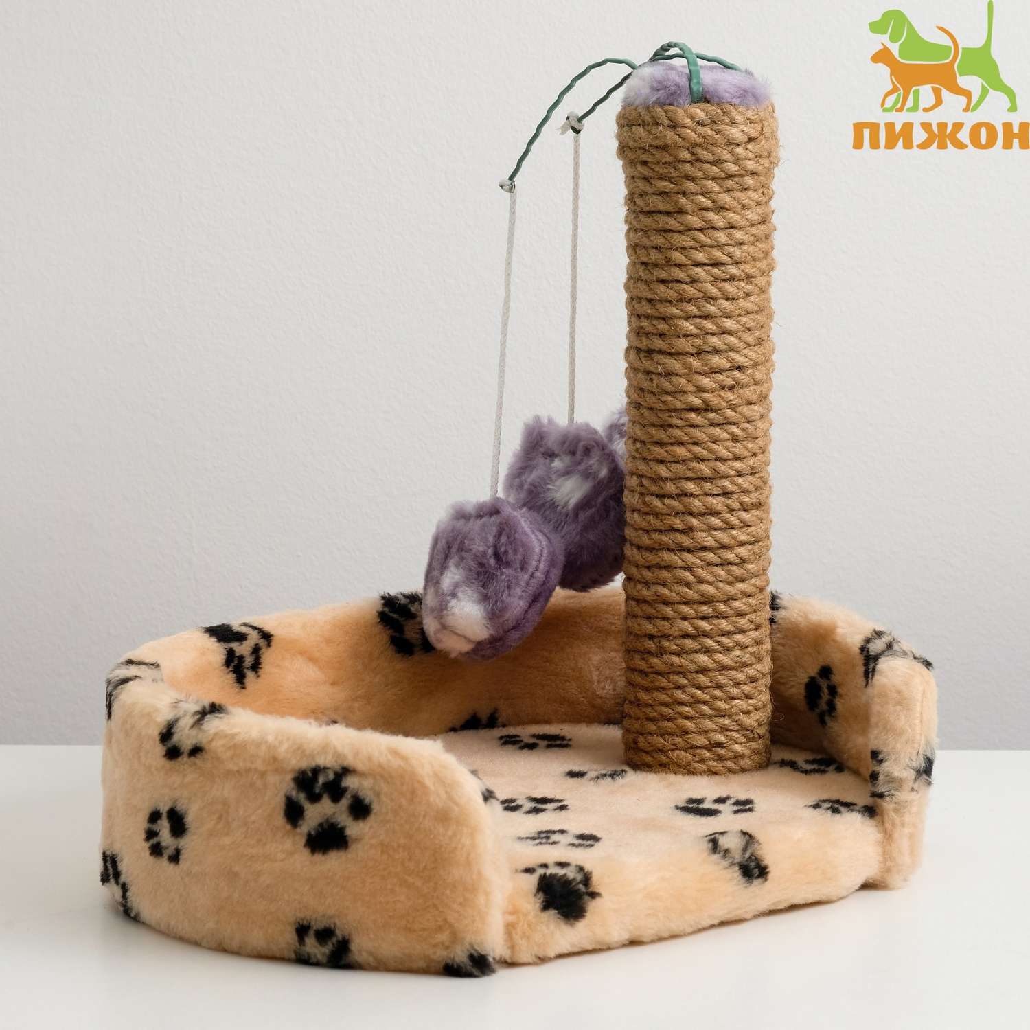Лежанка Пижон с когтеточкой для котят 34х26х34 см джут микс цветов - фото 1