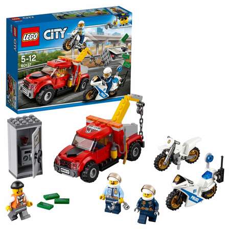 Конструктор LEGO City Police Побег на буксировщике (60137)