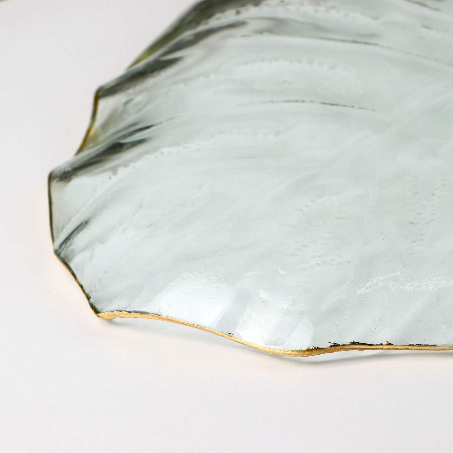 Блюдо Sima-Land стеклянное сервировочное «Лист» 20.5×22 см с золотой каймой - фото 3