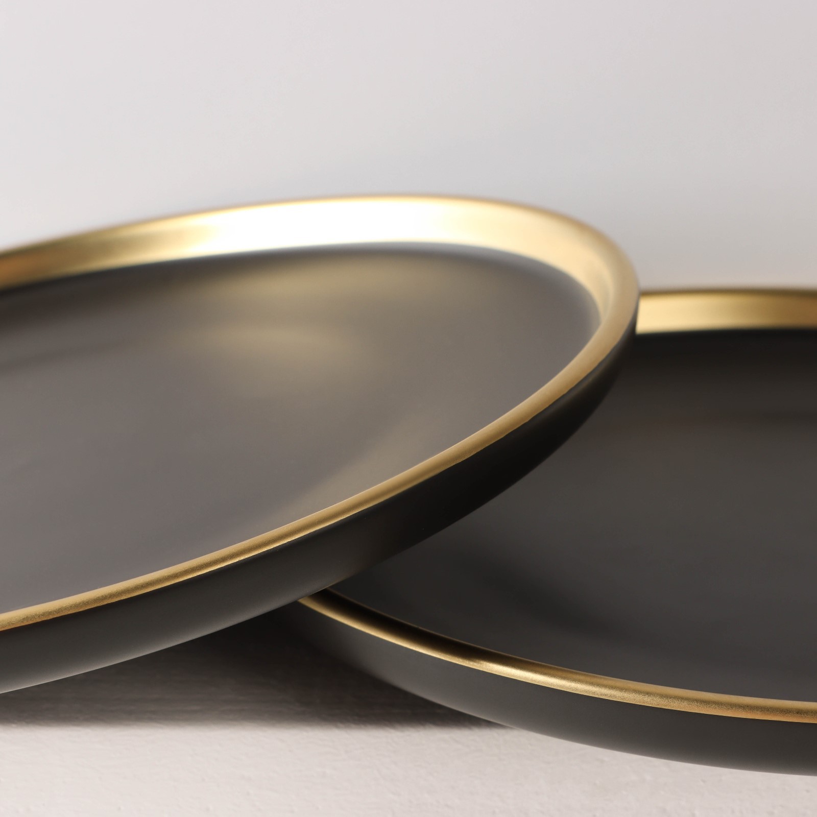Набор Sima-Land керамических тарелок «Ночь» 2 предмета: d=25 5 см цвет белый - фото 3