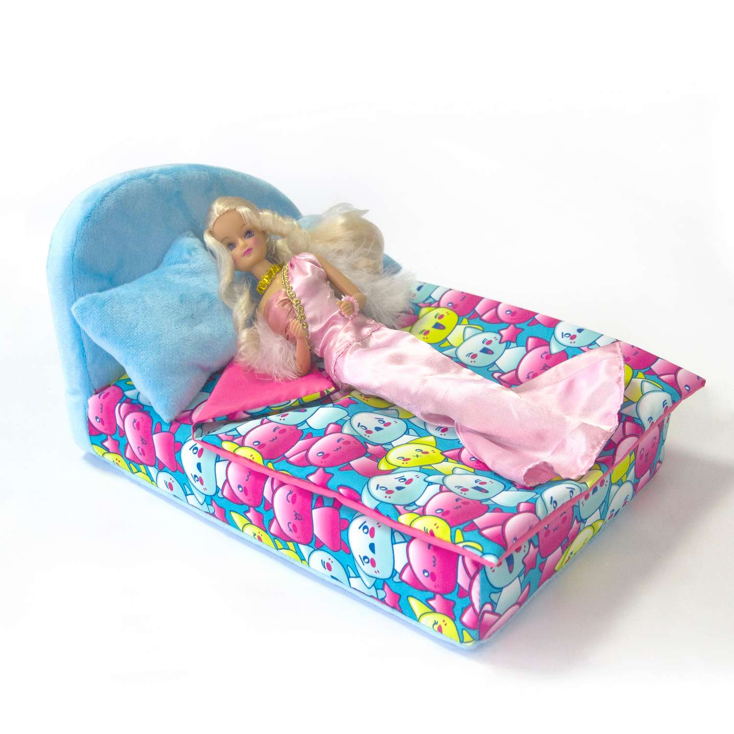 Набор мебели для кукол Belon familia Принт хор котят бирюзовый кровать круглая 2 подушки НМ-003-32 - фото 3
