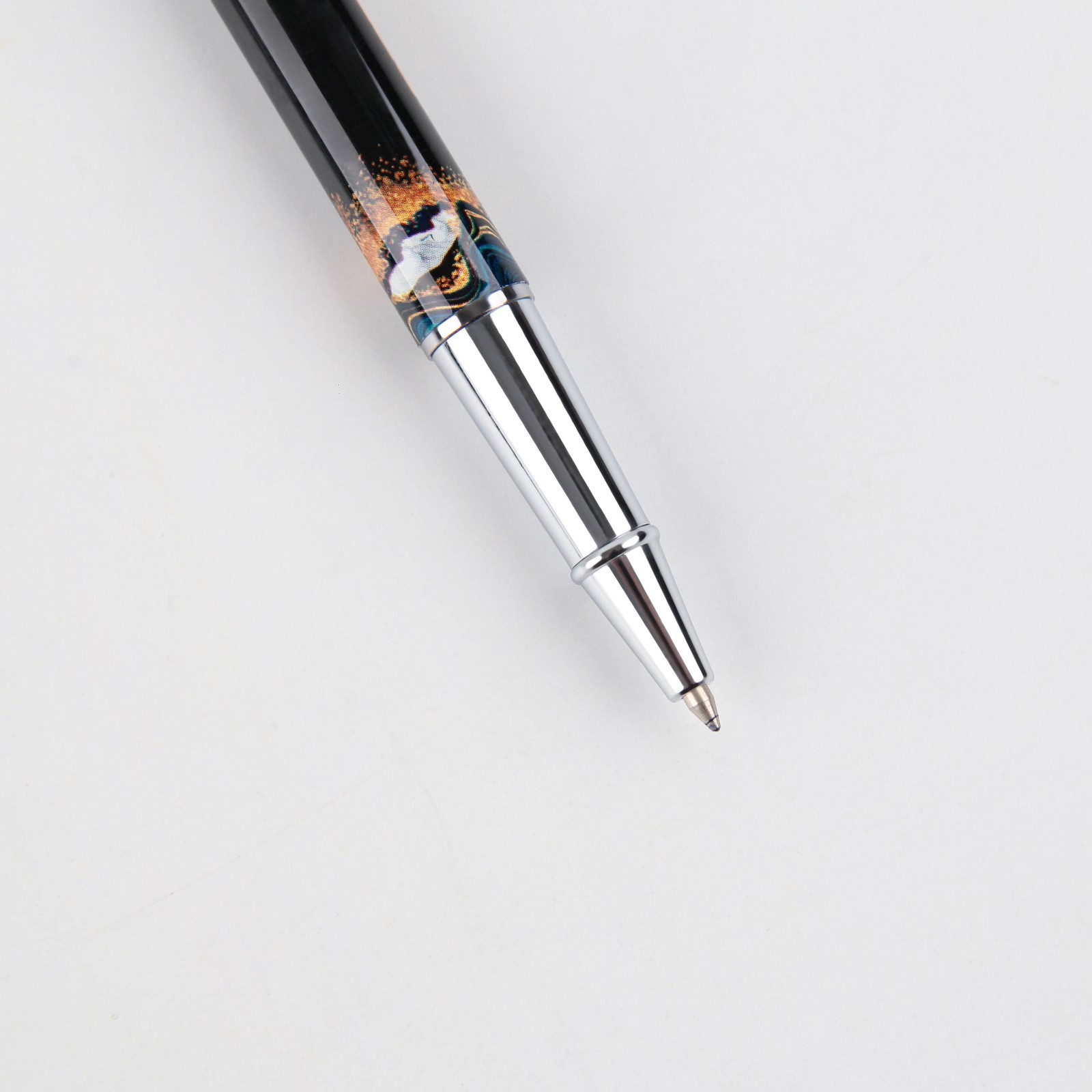 Ручка металлическая Mr. PRESIDENT PUTIN TEAM с колпачком «Достояние. Природа лучший художник РОССИИ». Фурнитура серебро.1.0 мм - фото 4