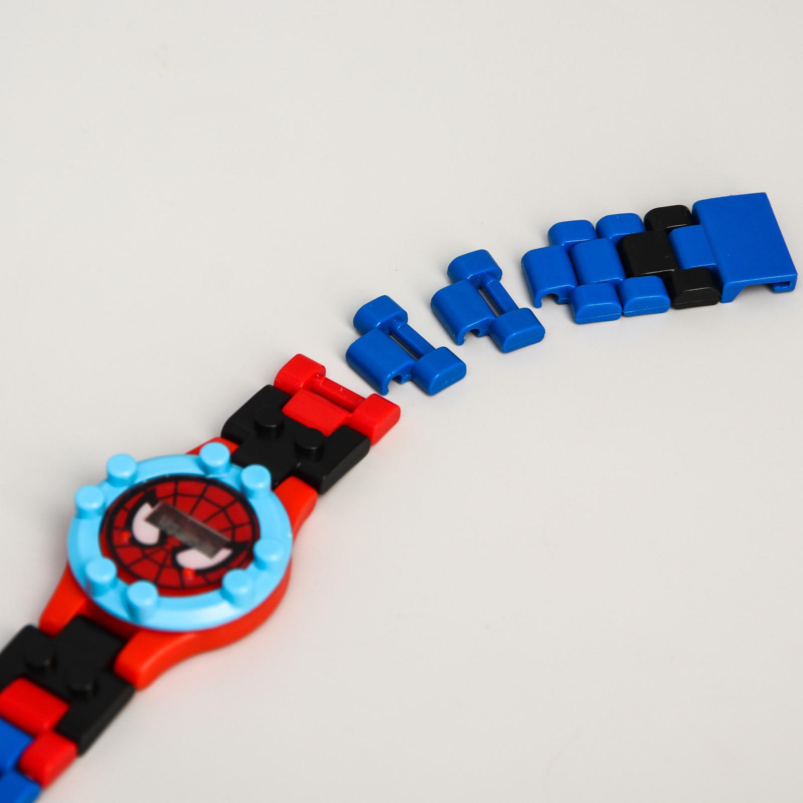 Часы MARVEL наручные лего Человек-паук с ремешком-конструктором - фото 4