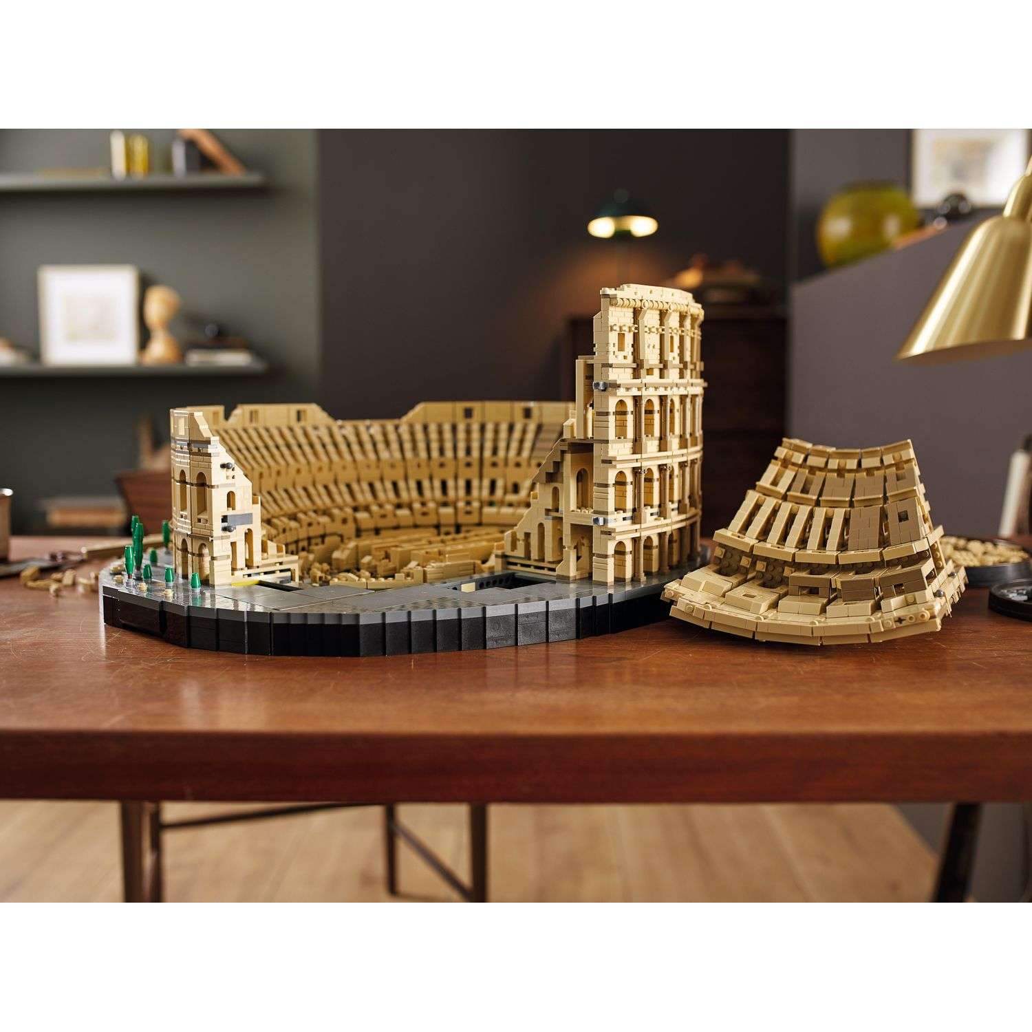 Creator 10276 колизей. LEGO 10276 Colosseum. Лего креатор Колизей. Лего Колизей 2020. Конструктор LEGO creator 10276 Колизей.