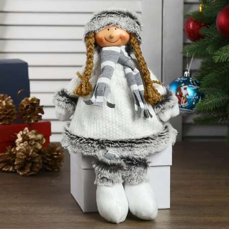 Кукла интерьерная Зимнее волшебство «Девочка в белом платье и полосатом шарфике» 46 см