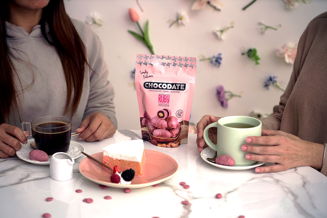 Финики CHOCODATE с миндалем в рубиновом шоколаде 100г - фото 3