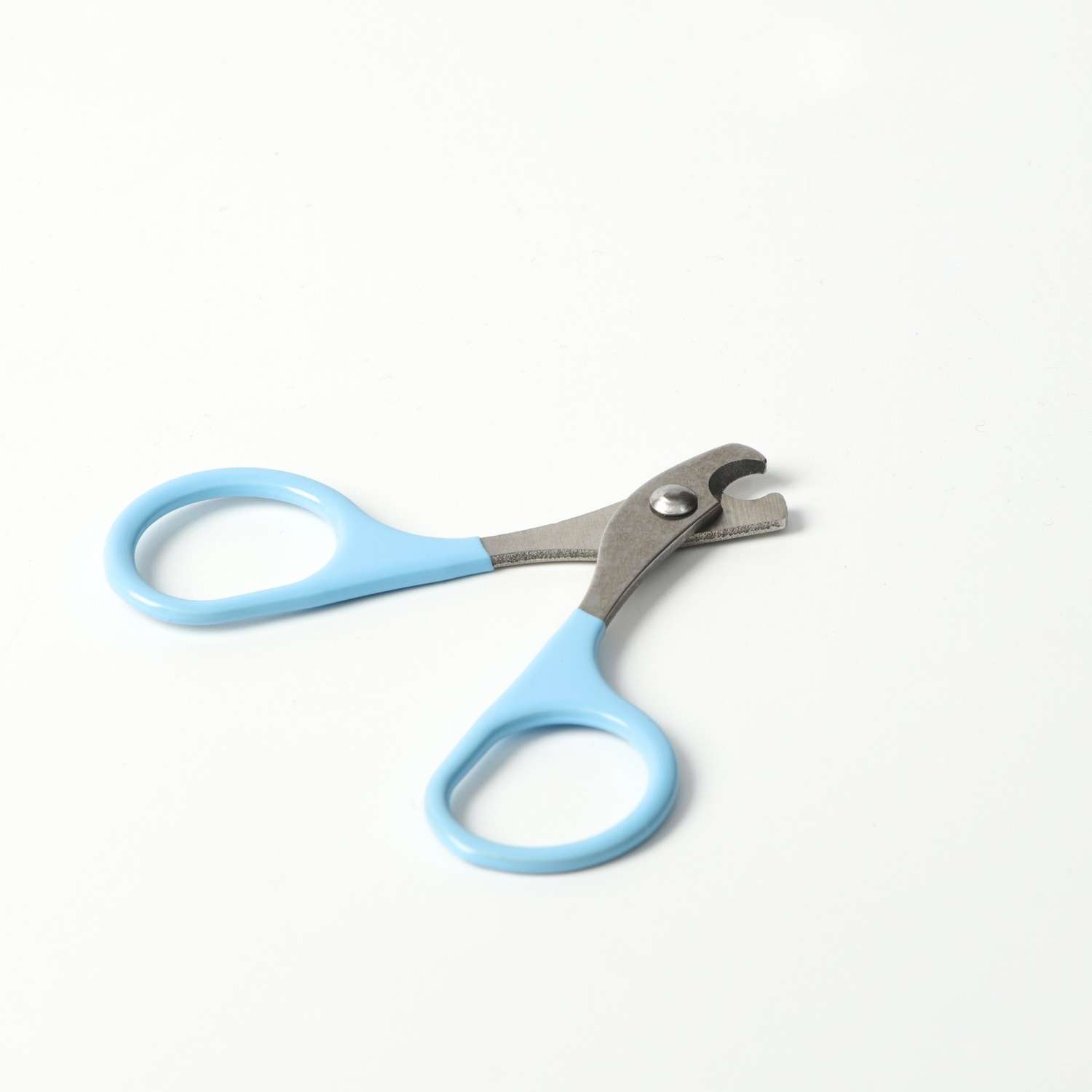 Ножницы-когтерезы Пижон с прорезиненными ручками Отверстие 6 мм голубые - фото 1