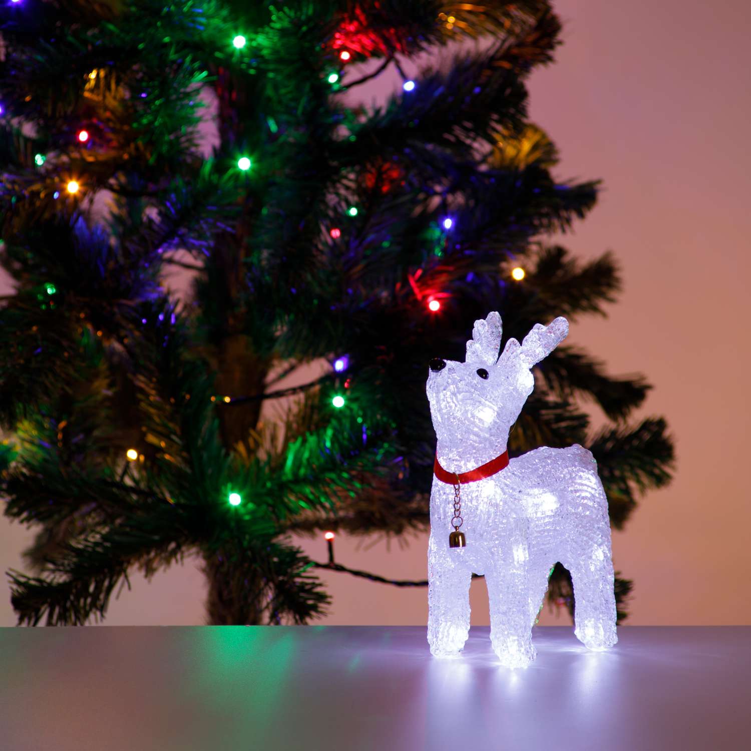 Фигура декоративная BABY STYLE Олень акрил LED холодный белый свет с режимами 23 см - фото 1