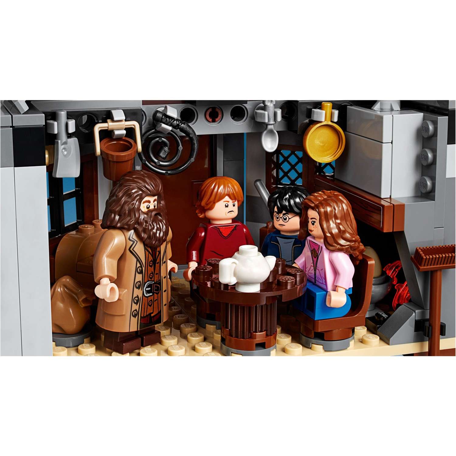 Конструктор LEGO Harry Potter Хижина Хагрида спасение Клювокрыла 75947 - фото 9
