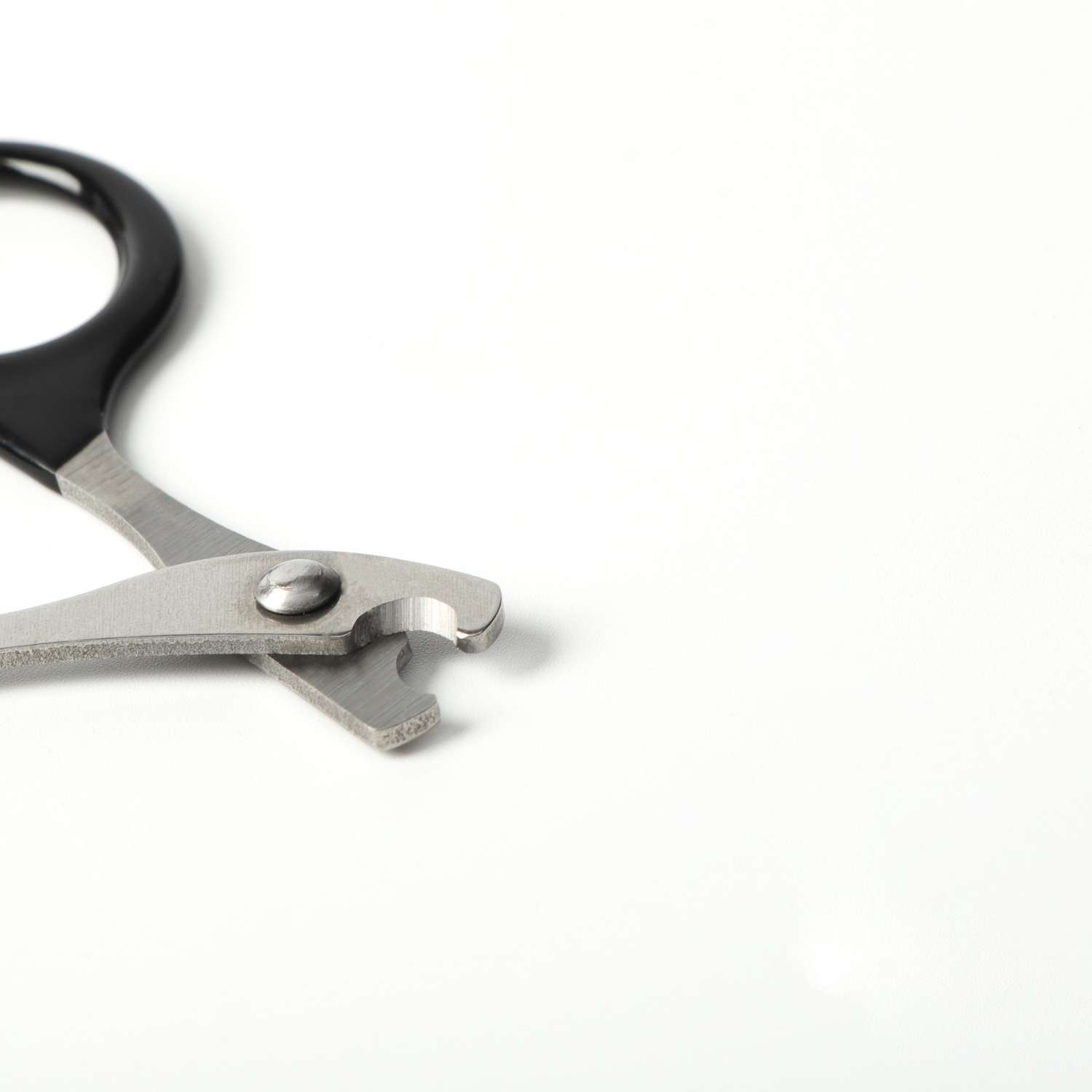 Ножницы-когтерезы Пижон с прорезиненными ручками Отверстие 6 мм чёрные - фото 3