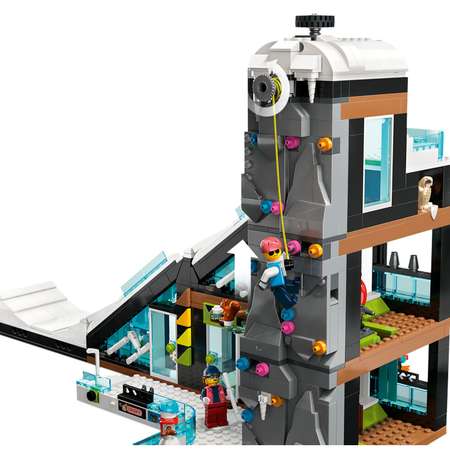 Конструктор LEGO City Ski and Climbing Center 60366