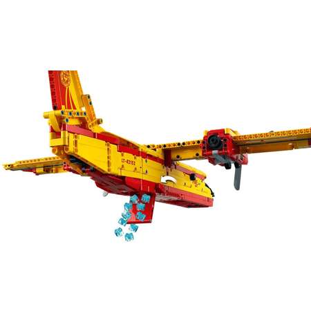 Конструктор LEGO Technic Пожарный самолет 42152