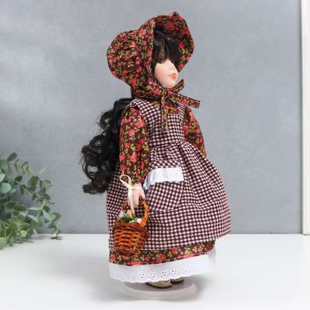 Кукла коллекционная Зимнее волшебство керамика «Марфушечка в цветочном платье и косынке» 30 см