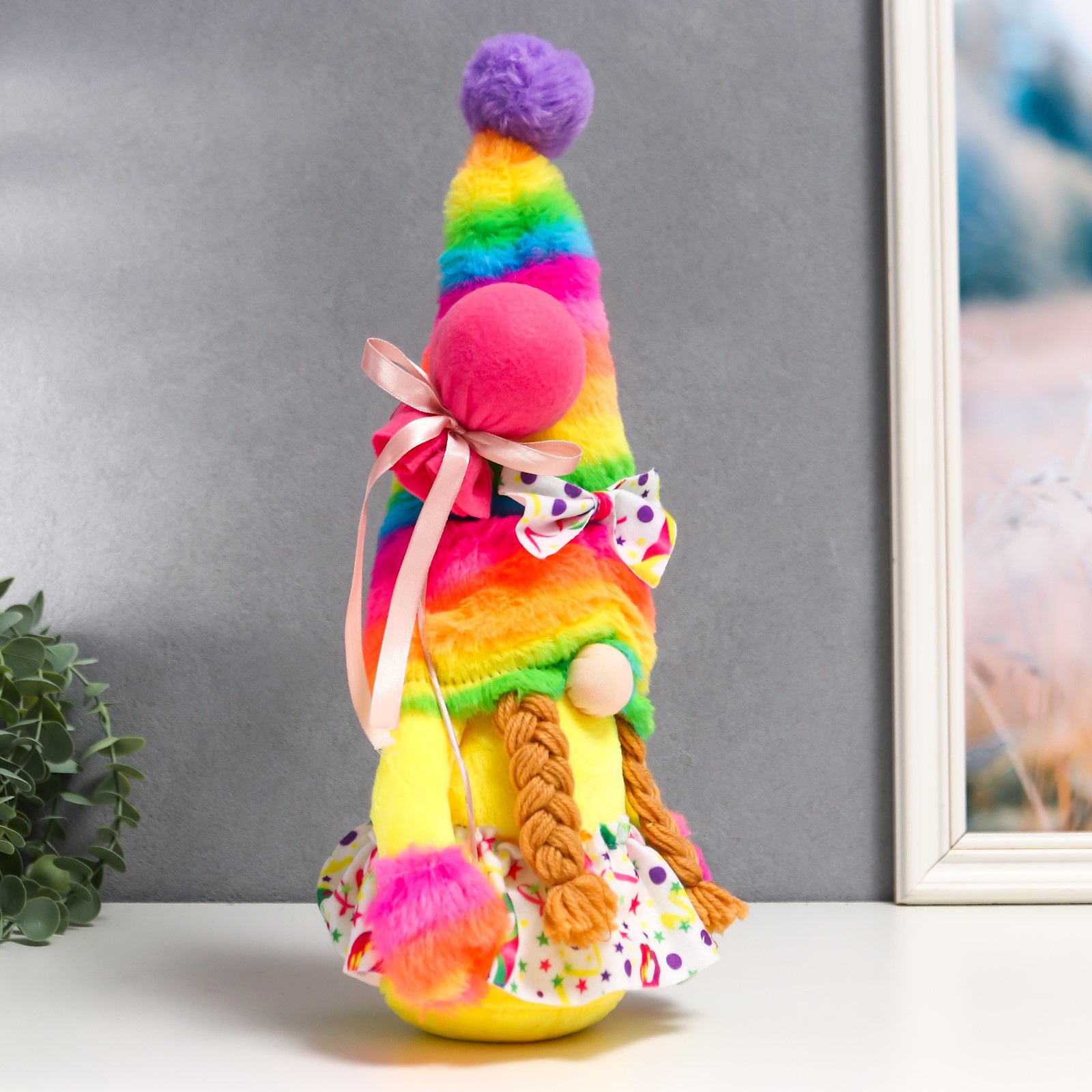 Кукла интерьерная Зимнее волшебство «Бабуля в радужном колпаке с воздушным шариком» 36х11х8 см - фото 2