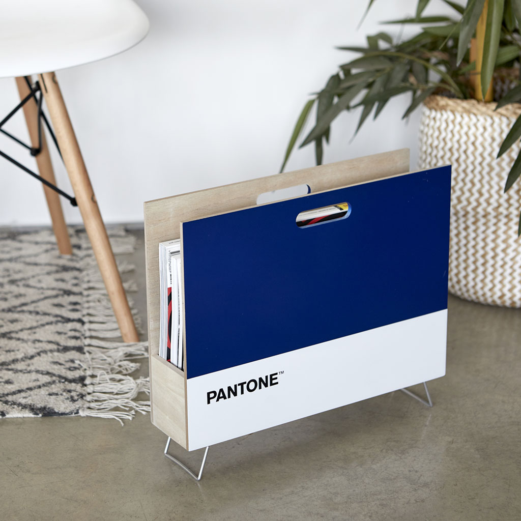 Газетница Balvi Pantone синяя - фото 3