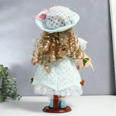 Кукла коллекционная Зимнее волшебство керамика «Люси в голубом платье шляпке и с цветами» 30 см