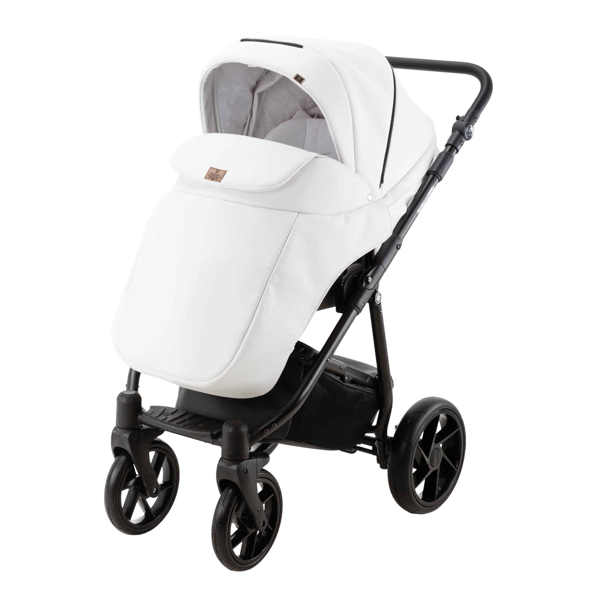 Коляска 3в1 BeBe-mobile Gusto Deluxe GU110 Белая кожа-Белая перфорированная кожа - фото 2