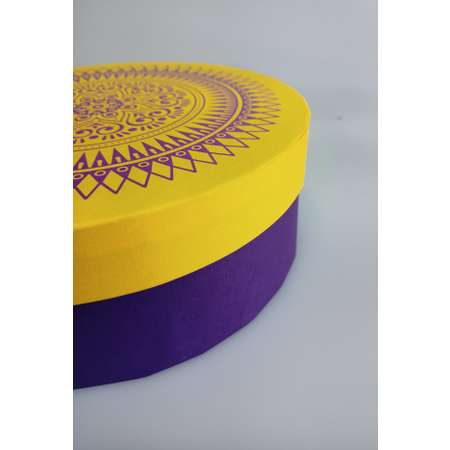 Коробка подарочная Cartonnage Круглая Мандалы желтый фиолетовый