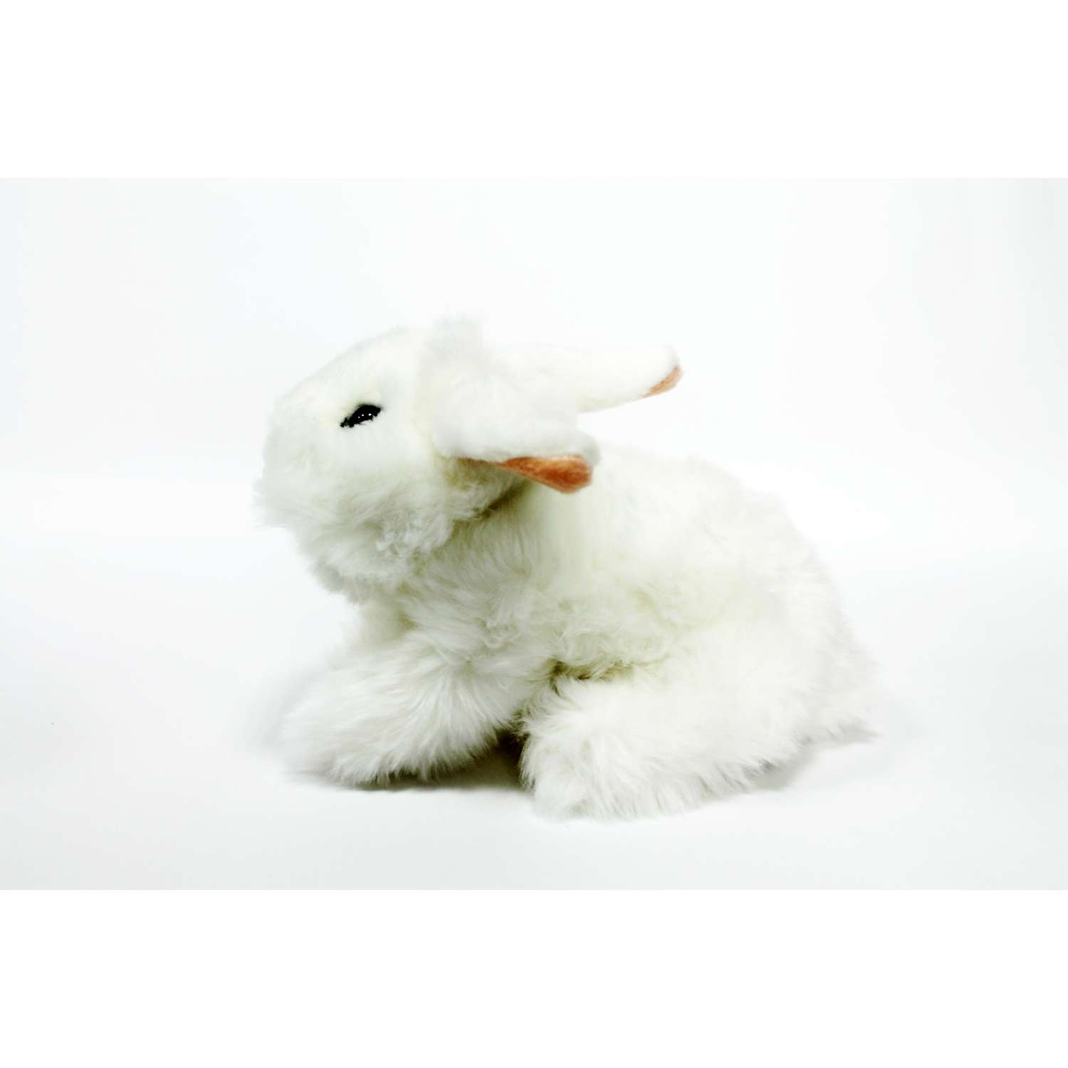 Игрушка мягкая LEOSCO Кролик лежащий белый 22 см - фото 2