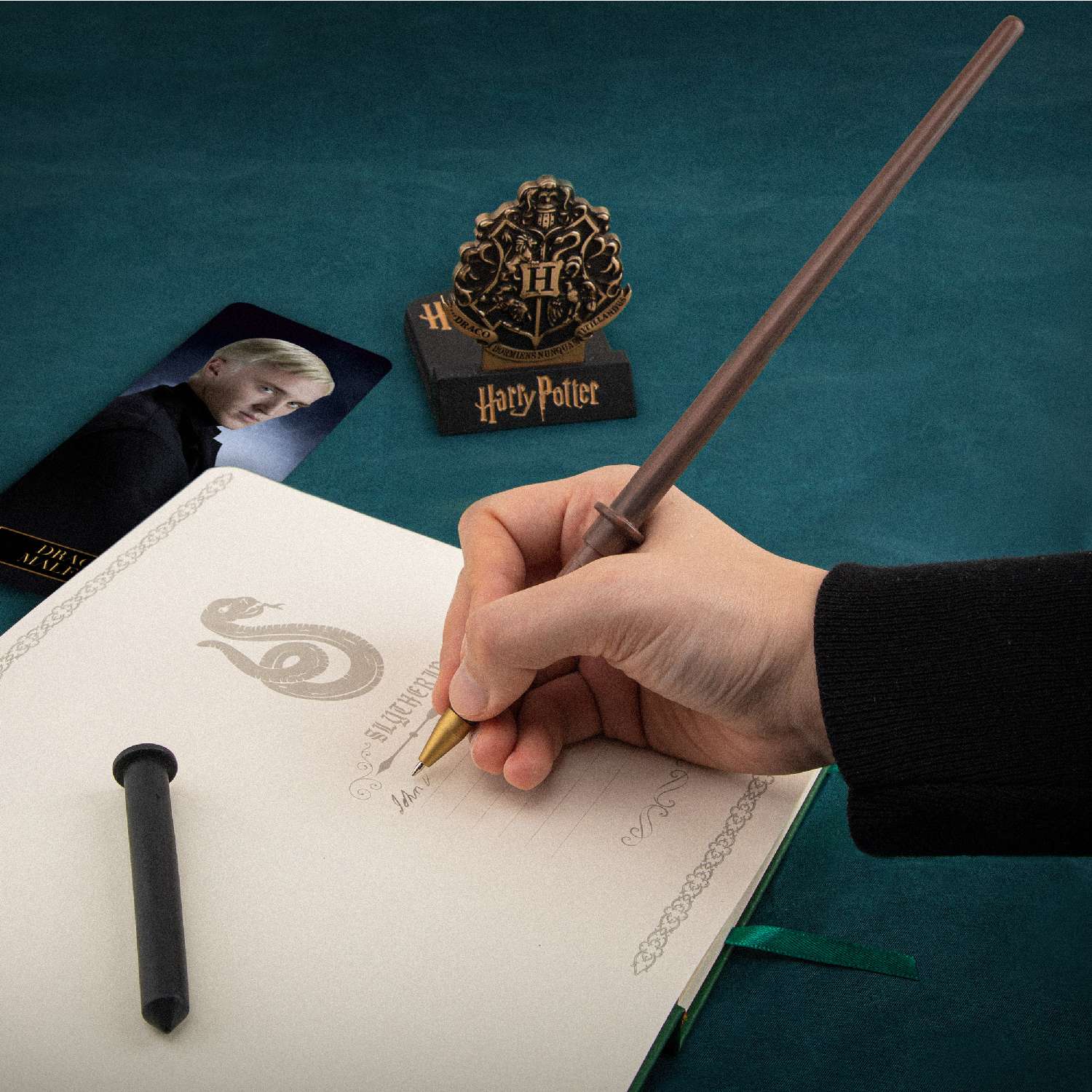 Ручка Harry Potter в виде палочки Драко Малфоя 25 см с подставкой и закладкой - фото 7