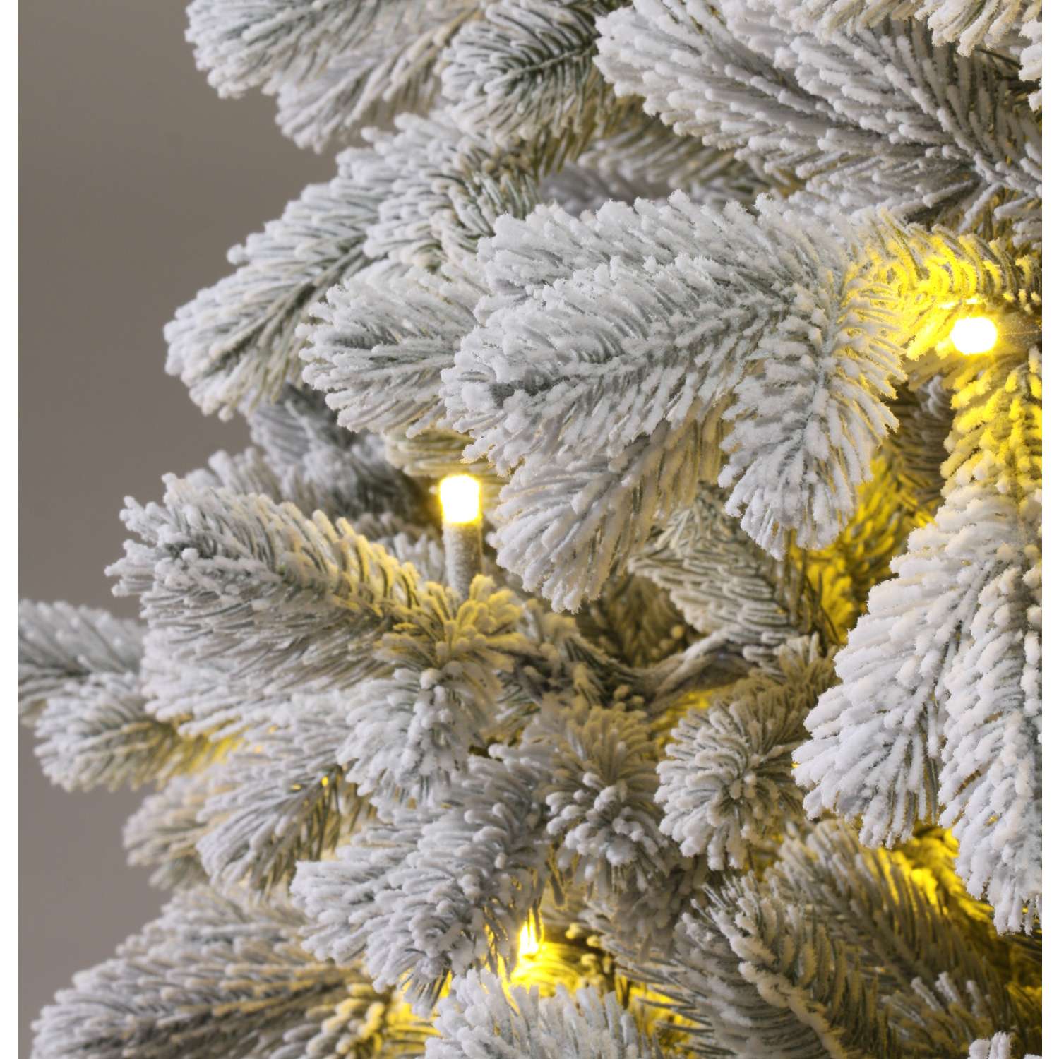 Искусственная елка ElkaDe Ель искусственная Королева Леса с Освещением Заснеженная 230 см - фото 3