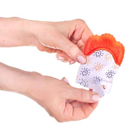 Прорезыватель силиконовый NDCG рукавичка от 3х до 12 месяцев оранжевый