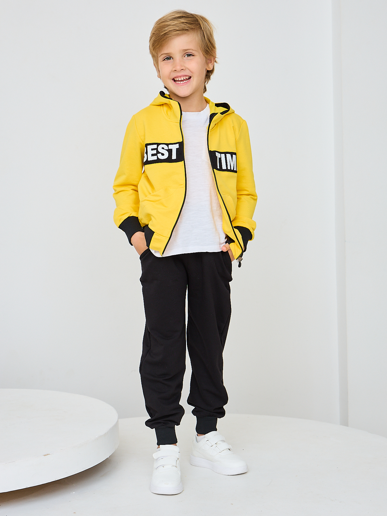 Костюм Mil Art kids цвет желтый 1902201528SUIT-SPORT-TITLE-YELLOW купить по  цене 2320 ₽ в интернет-магазине Детский мир