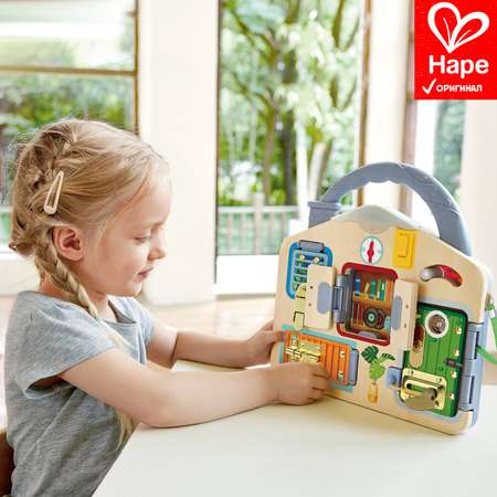 Игрушка бизиборд Hape Тайные комнаты E1111_HP