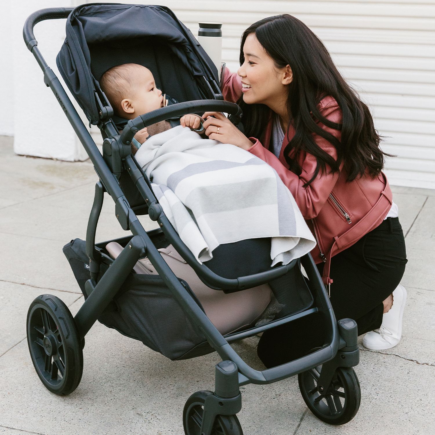 Коляска 2в1 UPPAbaby Vista V2 Jake Черный - фото 18