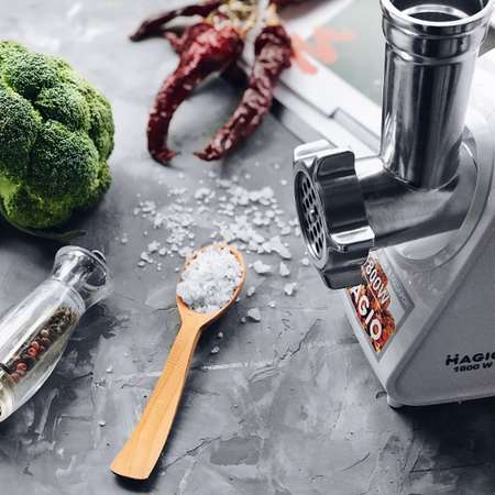 Мясорубка электрическая Magio МG-263 1800 ВТ с запасным ножом и 2 дополнительными насадками