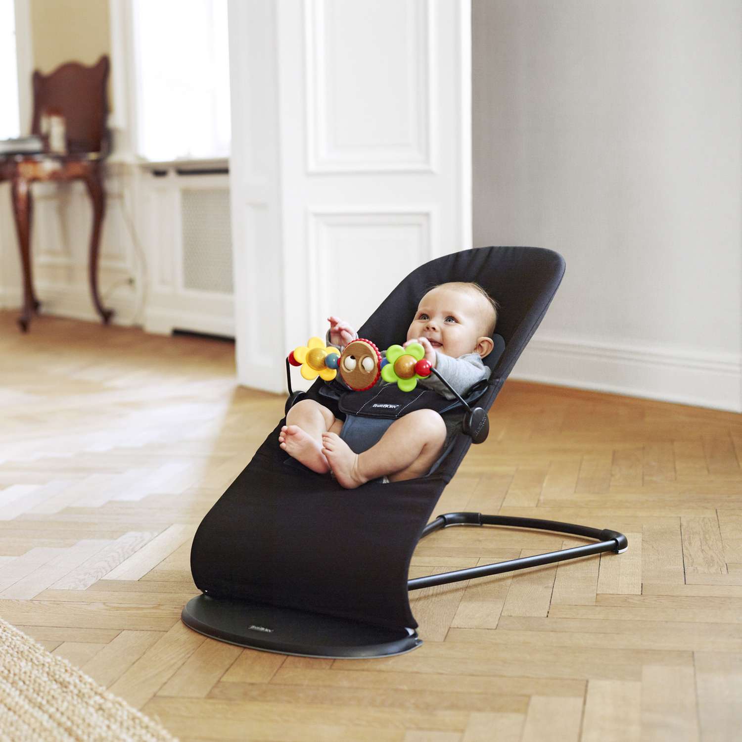 Кресло-шезлонг BabyBjorn Balance Soft +игрушка 6050.01 - фото 4