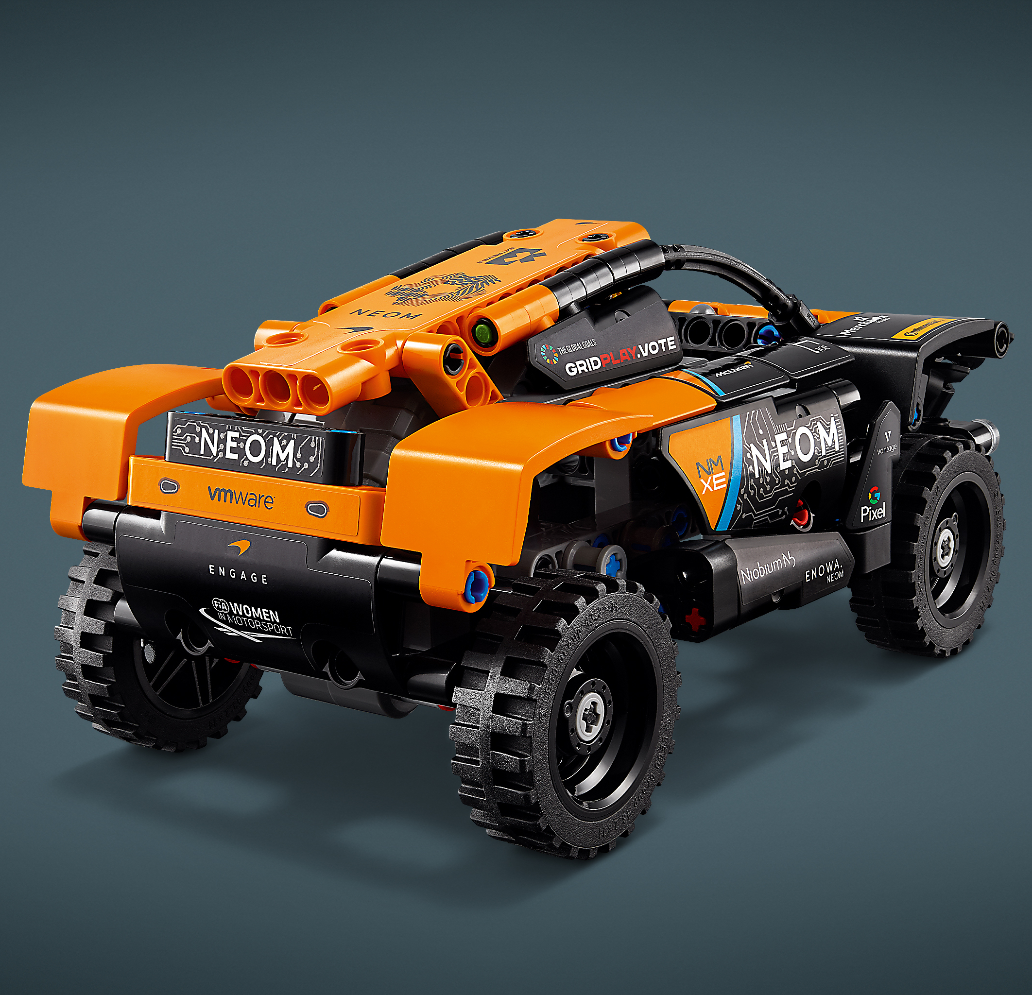 Конструктор LEGO Technic Гоночный автомобиль NEOM McLaren Extreme E 42166 - фото 9