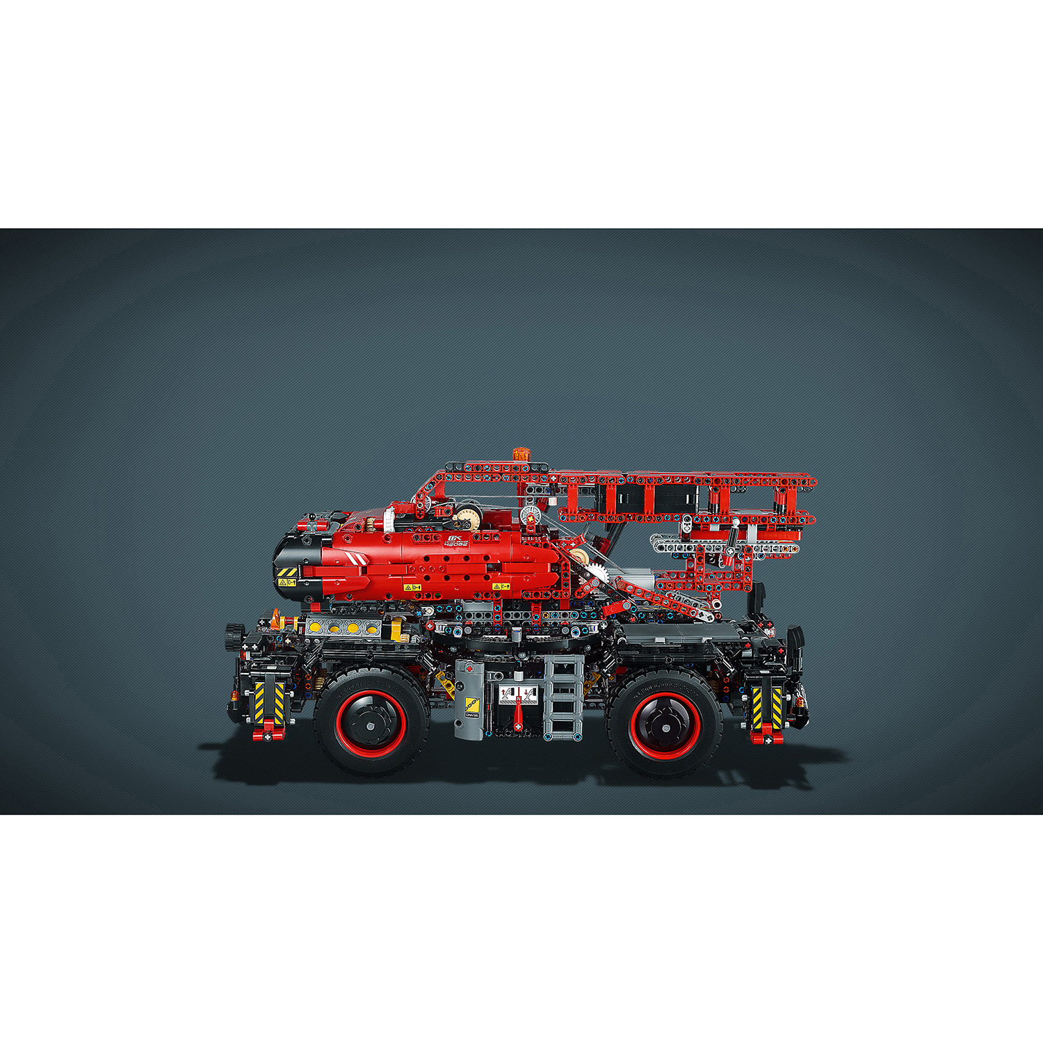 Конструктор LEGO Technic Подъёмный кран для пересечённой местности 42082 - фото 9