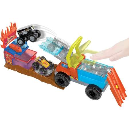 Набор игровой Hot Wheels Monster Trucks Arena World 5-Alarm Rescue Action HPN73