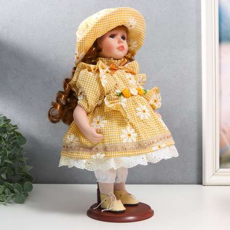 Кукла коллекционная Зимнее волшебство керамика «Маша в жёлтом платье в клетку с ромашками в шляпке» 30 см