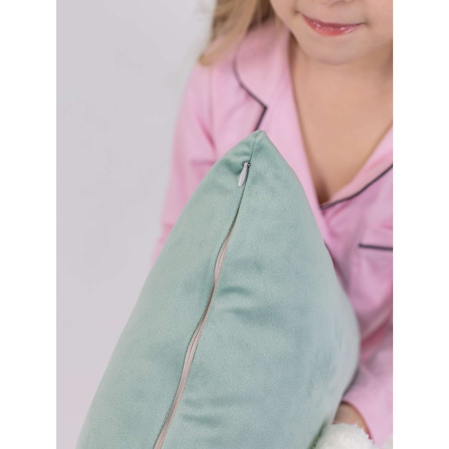 Подушка декоративная детская Мишель Ушки мятный цвет - фото 8