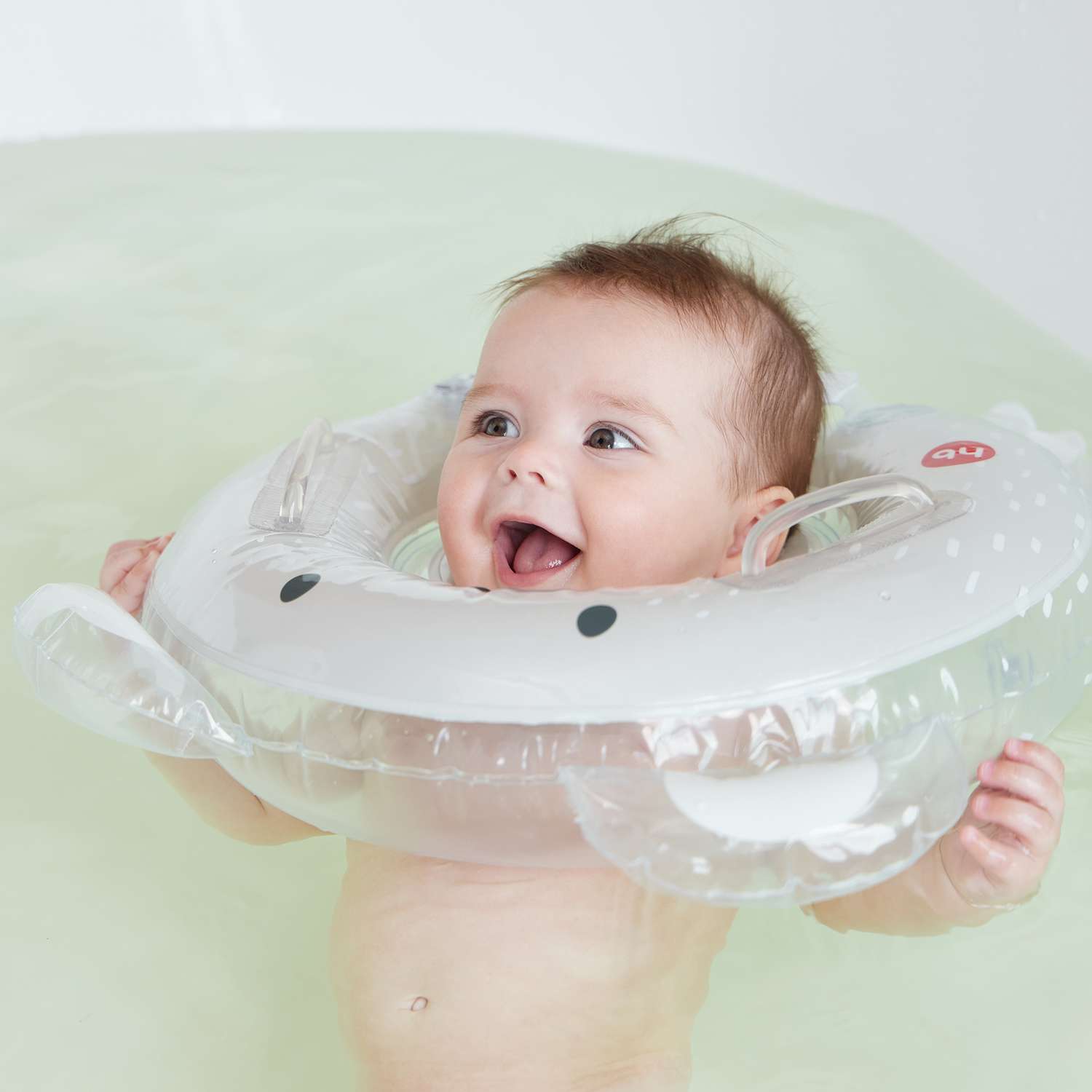 Круг для купания на шею Happy Baby с бубенчиками - фото 3