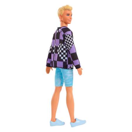 Кукла Barbie Игра с модой Кен в джемпере с клетчатыми сердечками HBV25