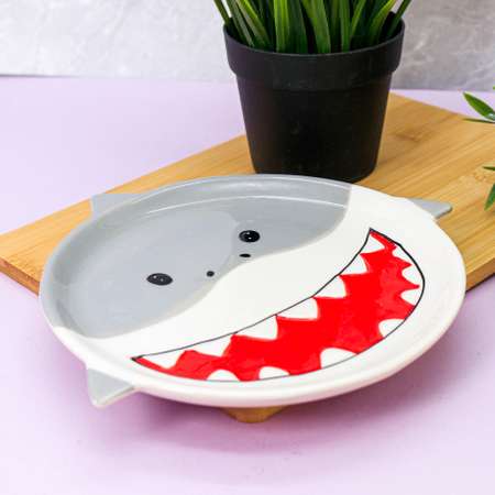 Тарелка керамическая iLikeGift Shark plate