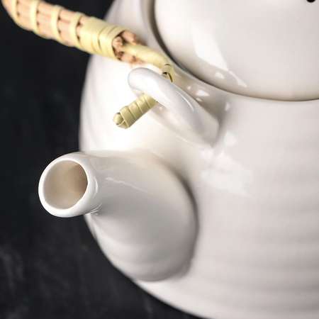 Заварочный чайник Sima-Land «Белые облака» 600 мл с металлическим ситом