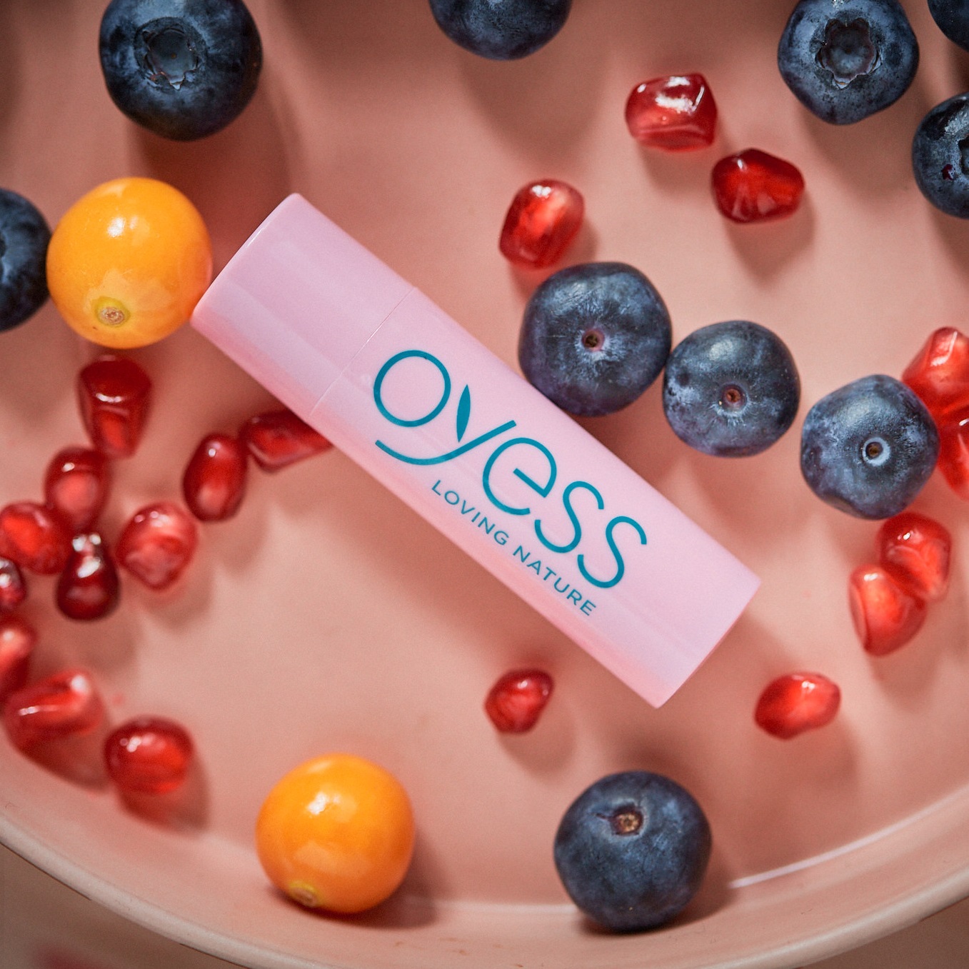 Помада гигиеническая OYESS Superfruits с органическим маслом семян граната - фото 4