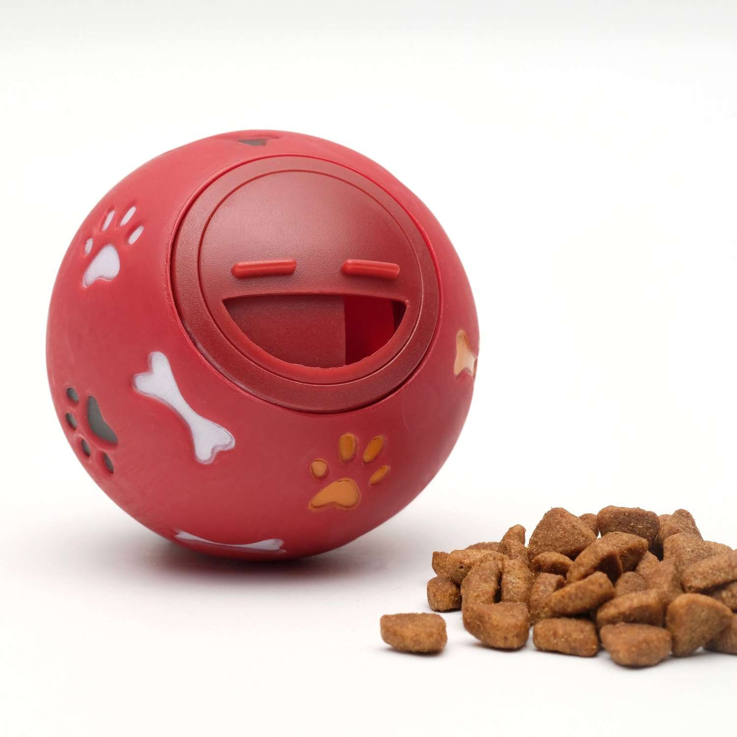 Игрушка для собак Пижон шар под лакомства Косточки и лапки - фото 2